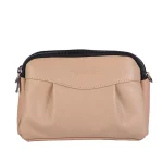 نمای رو به رو کیف چرم زنانه ۷۰۷ رنگ کرم