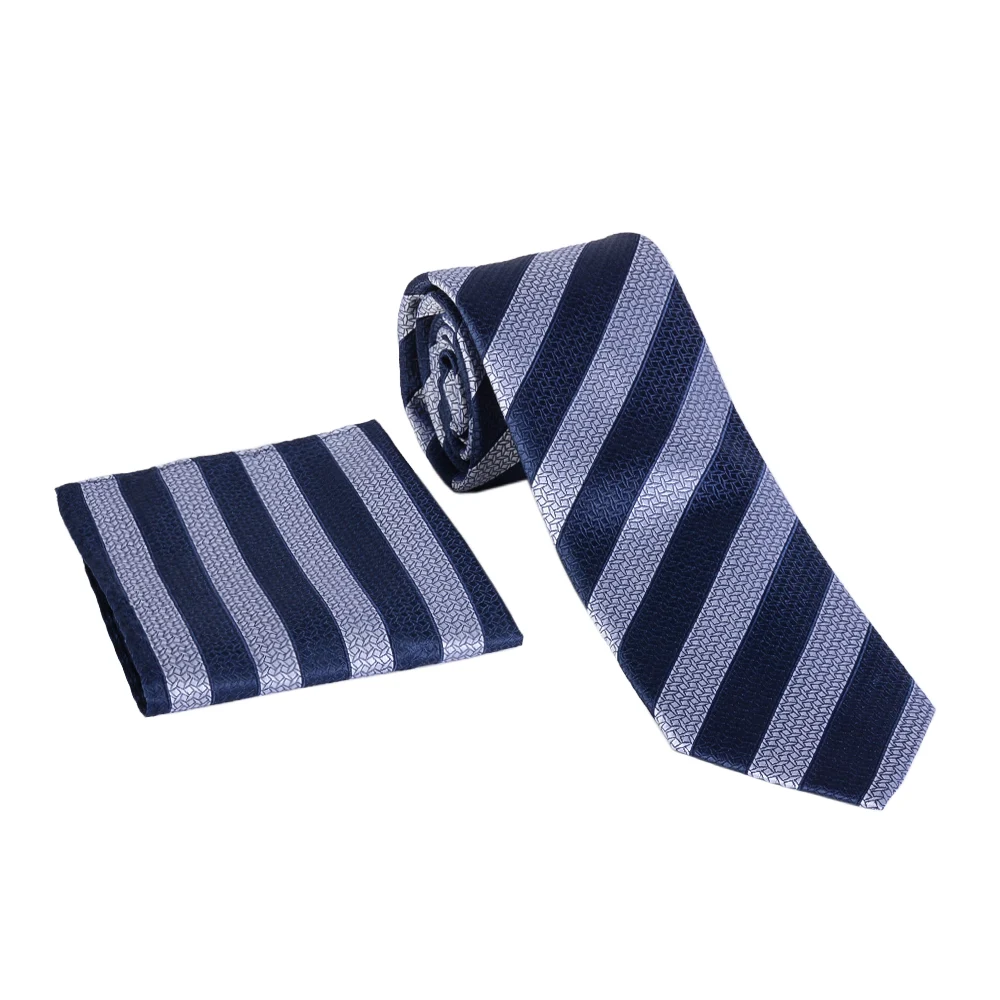 Navy-blue-striped-tie-1 (2) نمای رو به رو از ست کراوات و دستمال جیب طرح راه راه سورمه ای و سفید مدل 98133