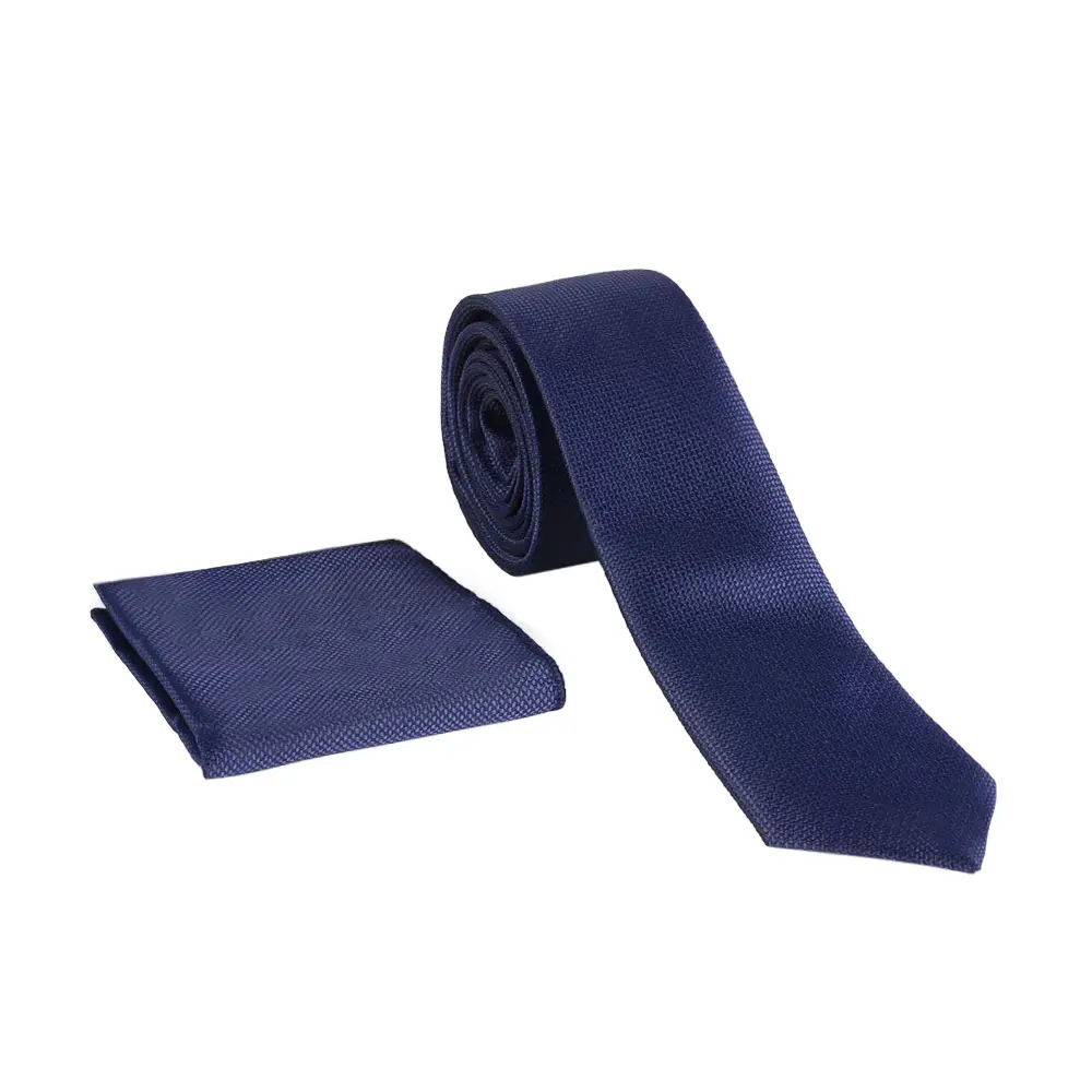dark-navy-tie-1 (1) نمای رو به رو از ست کراوات و دستمال جیب سورمه ای تیره مدل 98154