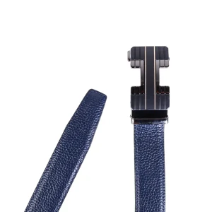 نمای بالا از سگک کمربند ریلی چرم مردانه سورمه ای کد 3500rf-2