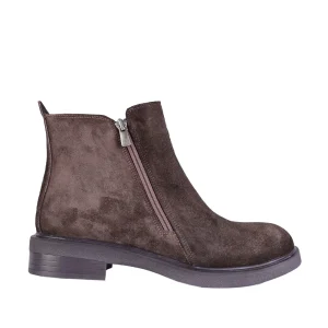 نمای بغل بوت جیر زنانه ۲۰۲ رنگ قهوه ای