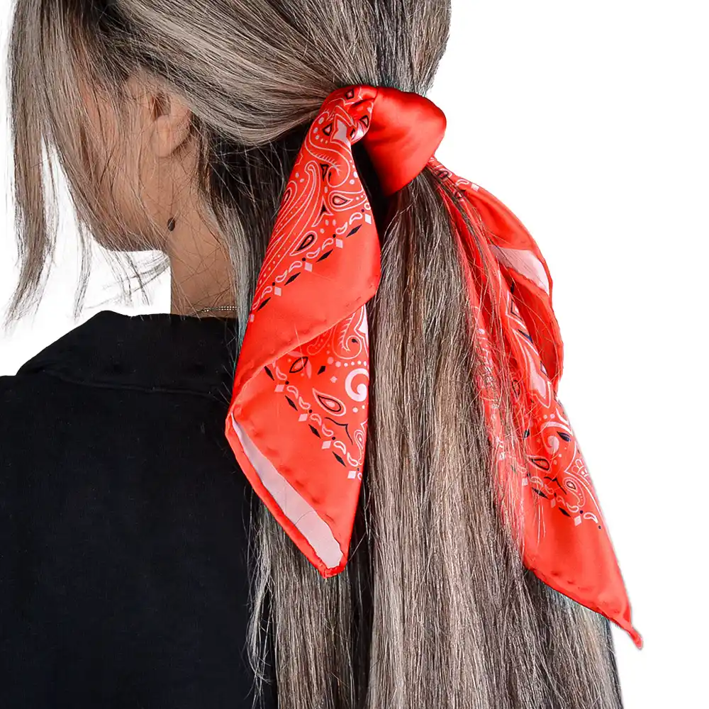 bandana0049 نمای رو به رو دستمال سر و گردن مدل باندانا ba01 روی مو