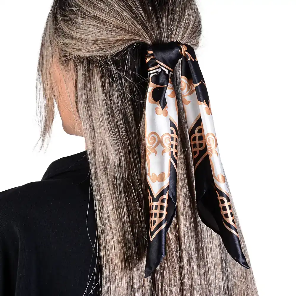bandana2 (1) نمای رو به رو دستمال سر و گردن مدل باندانا ba03 روی مو