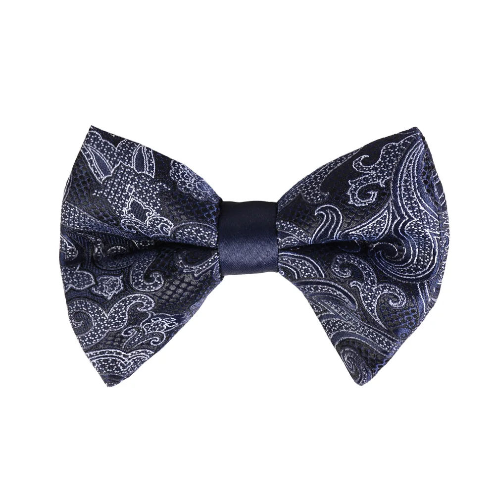 bow-tie-bt02-2 نمای بالا از پاپیون سورمهای نقره ای طرح ترمه bt03